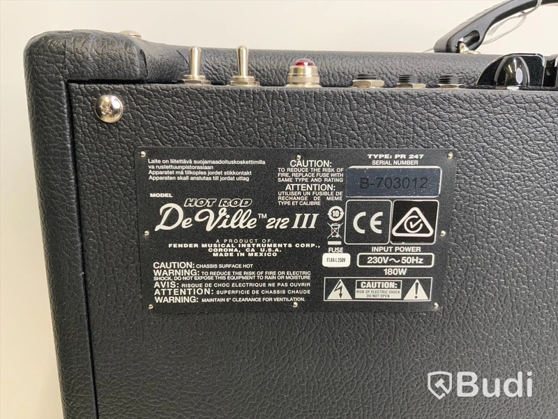 FENDER HOT ROD DeVille 212